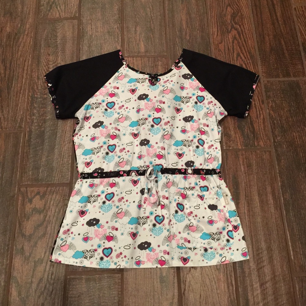 Koi 360 scrub top